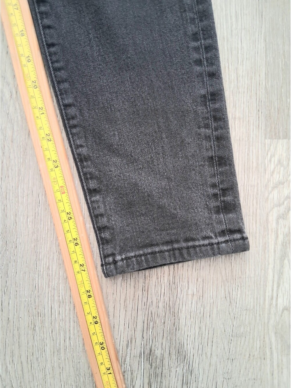 Tommy Hilfiger Women's Size 16, 33x27.5 Charcoal Black Denim Ankle Skinny Jeans - Picture 11 of 15